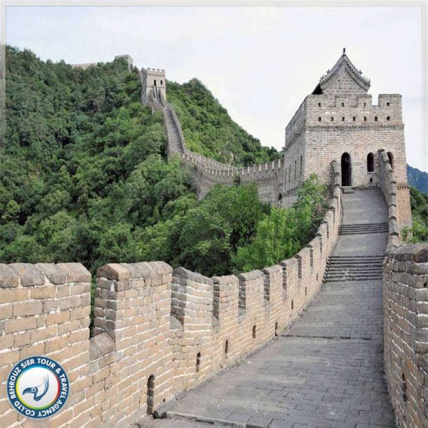 برج های دیوار بزرگ چین که با آجر ساخته شده است
