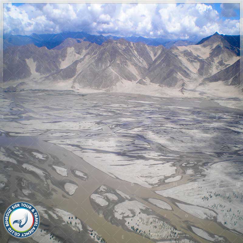 مشخصات-و-ویژگی-های-رودخانه-یارلونگ-سانگ-پو-در-فلات-تبت--بهروزسیر