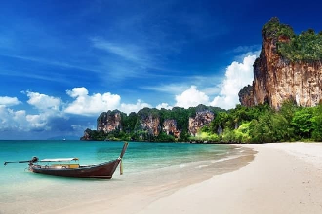 ساحل ریلی یکی از جاذبه های گردشگری تایلند