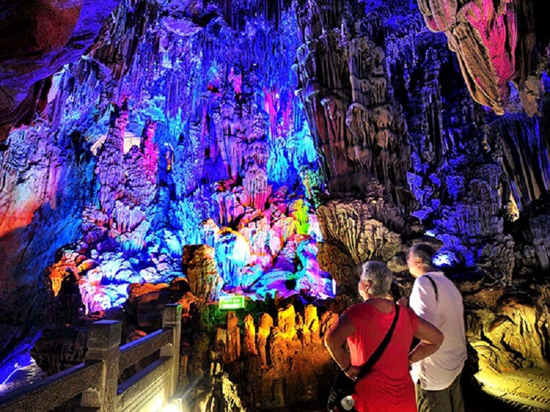 غار رید فلو در شهر گویلین